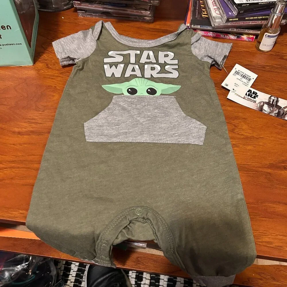 Star Wars Disney Baby Yoda The Child Onesie NWT Unisex 3/6M 3 to 6 Months